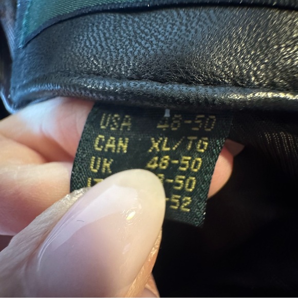 Danier Classic Black Leather Bomber Zip Jacket Thick Lined Vintage Moto 90s - Picture 3 of 16